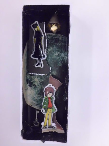 再生アート　解体の廃棄物アート　「銀河鉄道の鐘と鍵」の完成品