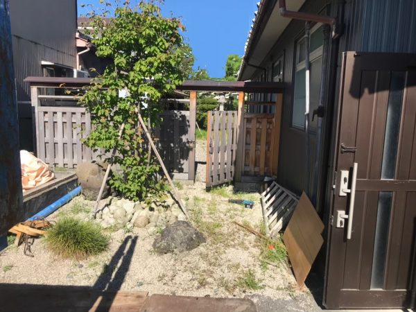 撤去前の植栽