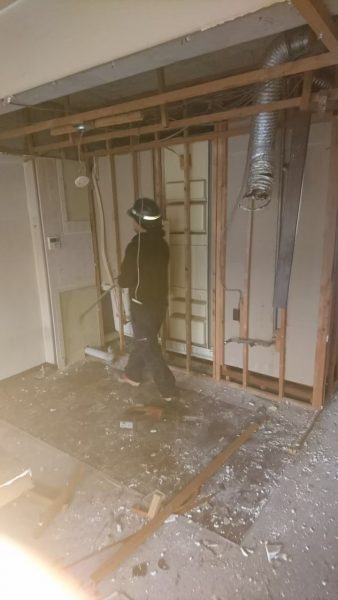 富山市のマンションをスケルトン解体工事5