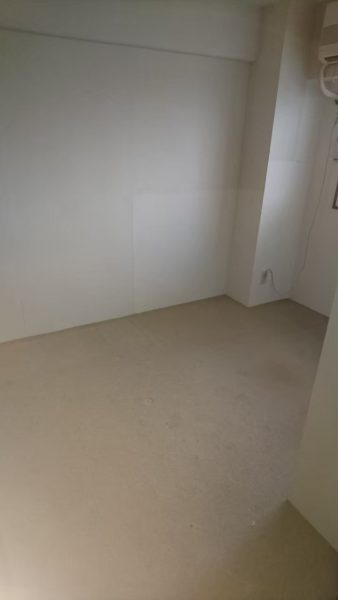 富山市のマンションをスケルトン解体工事1