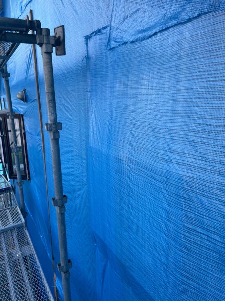 解体工事の養生シートと足場の役割（富山市の住宅）3