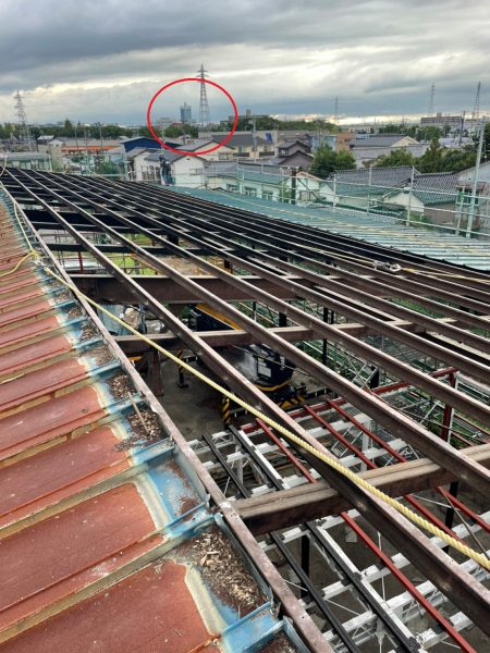 折板屋根（せっぱんやね）の解体工事と「タワー111」