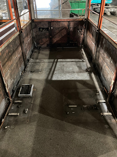 鉄道車両に使われたアスベスト含有断熱塗料の除去工事(除去後)