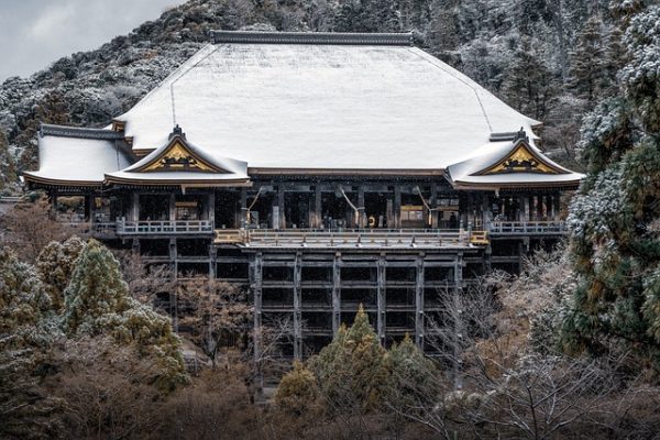 解体が困難な造りの清水寺