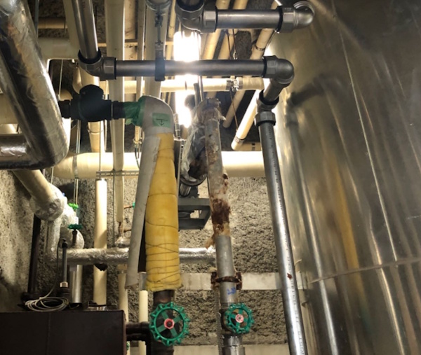 富山県の建物のアスベスト含有のボイラー室